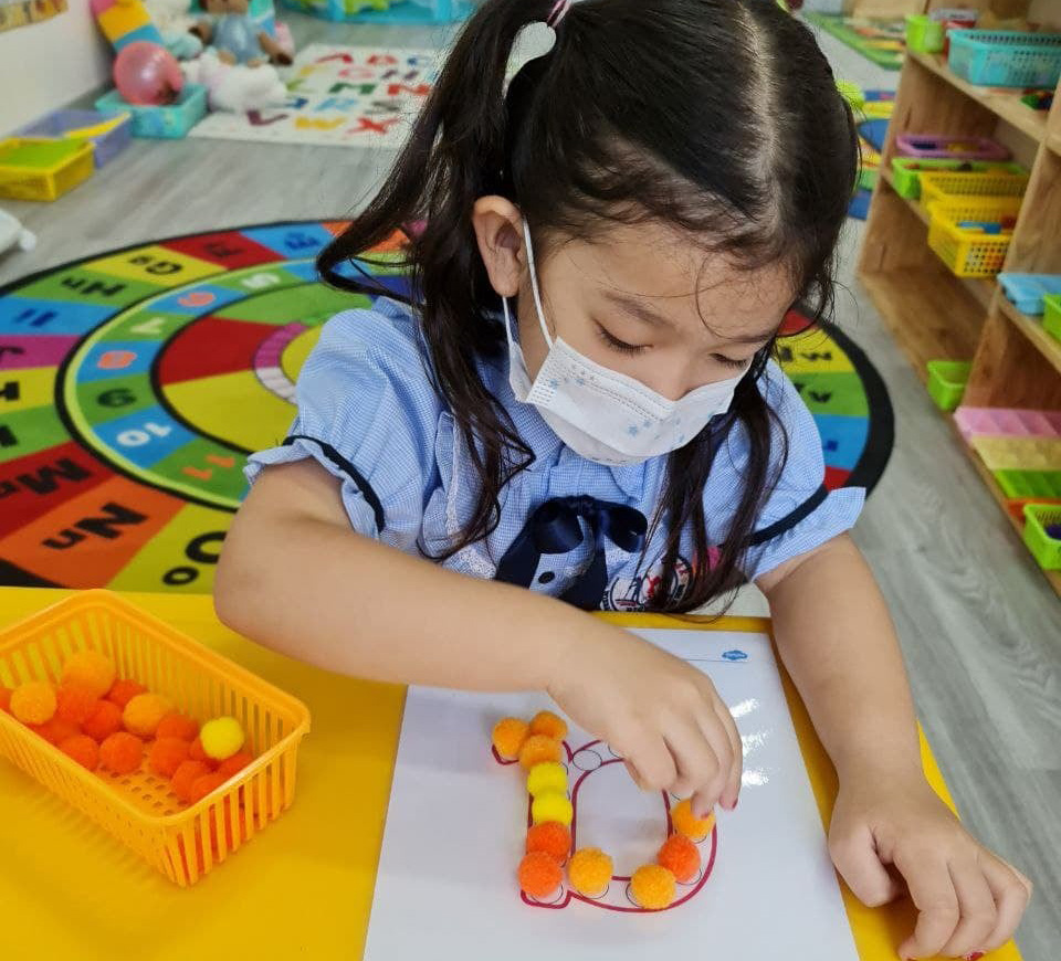 At Brightstar International School in Sen Sok, our Early Years students are using Pom Poms as a fun and engaging way to learn about letter formation and color matching. ONE […]