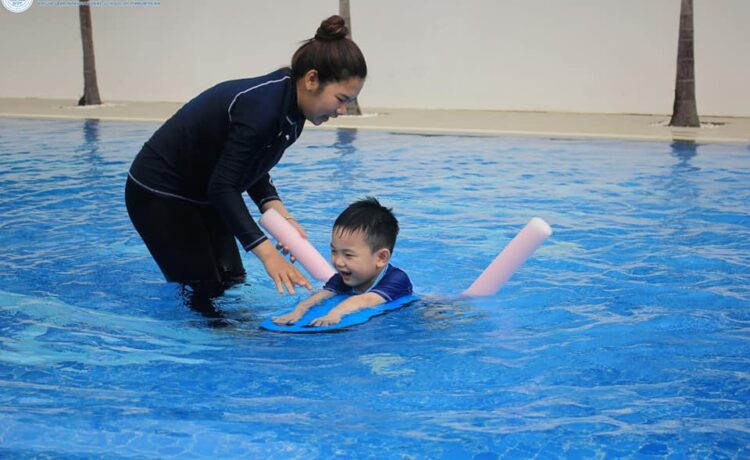 Our swimming instructor not only has expert knowledge in swimming techniques