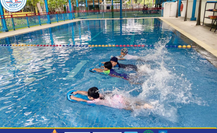 Our little swimmers are making waves in their swimming lessons, splashing their way to their first badges!