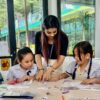 ពិតជាគួរឲ្យកោតសរសើរដែលបានឃើញនូវសកម្មភាពសិក្សាដ៏សកម្មរបស់ប្អូនៗសិស្សានុសិស្ស! នៅពេលសិស្សបានចូលរួមអនុវត្តក្នុងសកម្មភាពសិក្សាជាមួយគ្នា នោះពួកគេអាចទទួលបាននូវចំណេះដឹង ការចង់ដឹងចង់ឃើញ ការជជែកពិភាក្សា និងទំនុកចិត្ត។