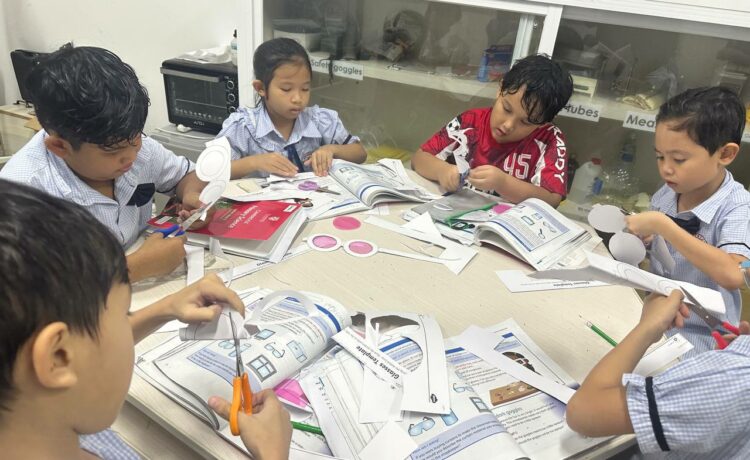 តើមានមូលហេតុអ្វីបានជានៅក្នុងសប្តាហ៍នេះ ប្អូនៗសិស្សានុសិស្សដែលមកពីថ្នាក់បឋមសិក្សារបស់យើង បានចំណាយពេលវេលាសិក្សានៅខាងក្រៅថ្នាក់រៀន?