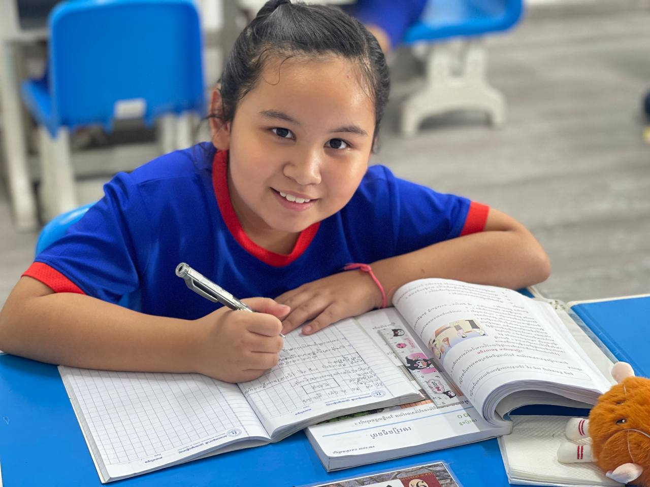 (English Below) កម្មវិធីខេមរសិក្សាជាផ្នែកមួយដ៏សំខាន់នៃកម្មវិធីសិក្សារបស់សាលាអន្តរជាតិប្រាយស្តារ។ តាមរយៈកម្មវិធីសិក្សានេះ ប្អូនៗសិស្សានុសិស្សទទួលបានការអប់រំផ្នែកភាសាខ្មែរ ក៏ដូចជាការសិក្សាស្វែងយល់អំពីវប្បធម៌ ប្រពៃណីជាតិ និងអត្តសញ្ញាណជាខ្មែរផងដែរ។ &nbsp; The Khmer Studies Program is an essential component of the academic curriculum at Brightstar International School. Through this program, students are [&hellip;]