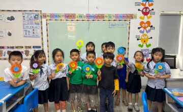 ទោះបីជាប្រាយស្តារជាសាលាអន្តរជាតិក្តី ក៏ការសិក្សាភាសា និងវប្បធម៌ខ្មែរជាផ្នែកមួយដ៏សំខាន់នៃកម្មវិធីសិក្សារបស់ខ្លួនតាមរយៈកម្មវិធីខេមរសិក្សា។